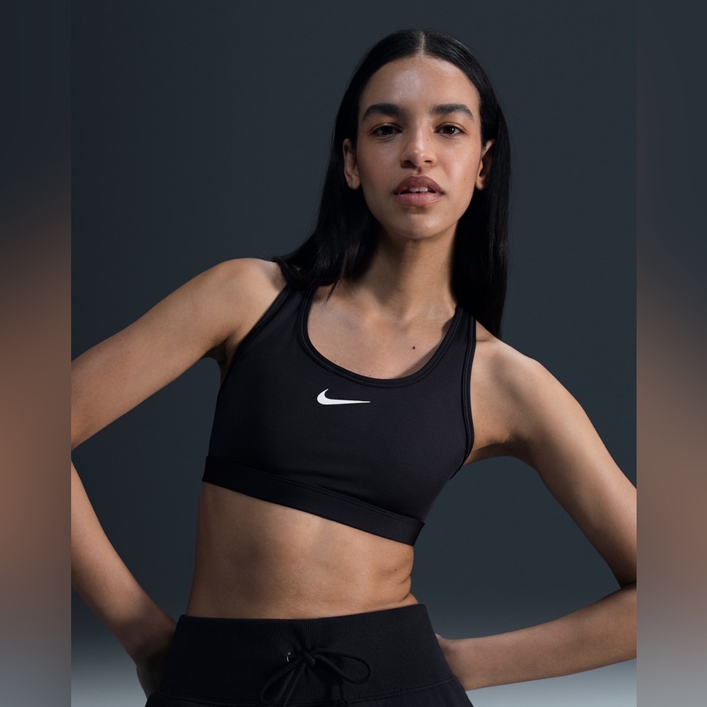 NWT Nike Swoosh Medium Support Women's Padded Sports Bra